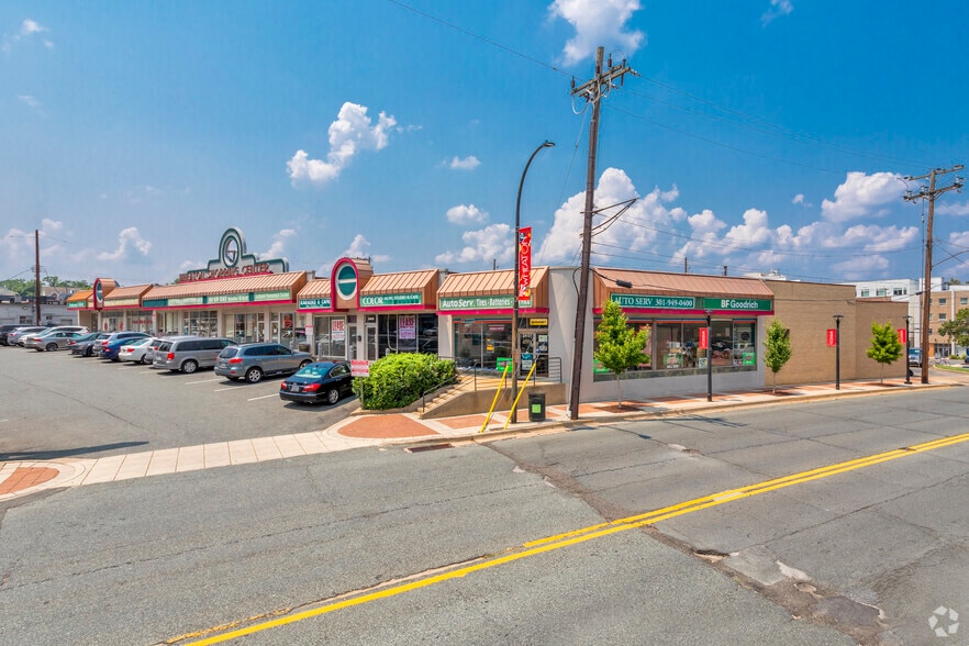 2401-2419 University Blvd W, Wheaton, MD for lease - Building Photo - Image 2 of 3