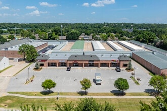 10133-10149 Riverside Pky, Tulsa, OK - AERIAL  map view