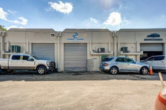 14080-14118 SW 139th Ct, Miami, FL for lease Interior Photo- Image 2 of 6