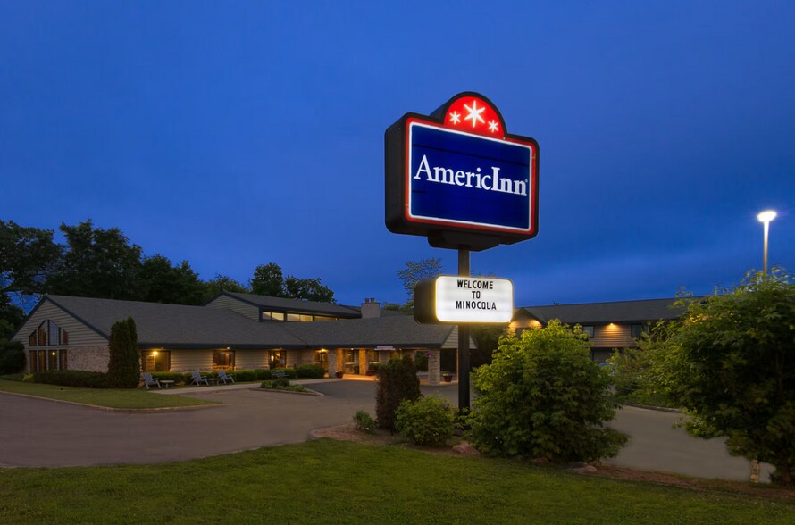 700 Highway 51, Minocqua, WI à vendre - Photo du bâtiment - Image 3 de 19