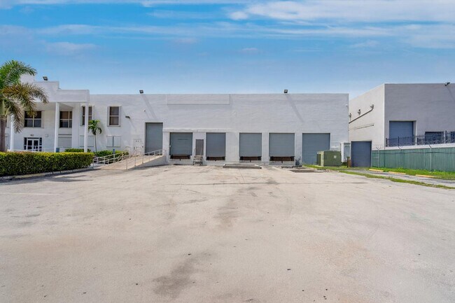 More details for 12800 NW 38th Ave, Opa Locka, FL - Industrial for Lease