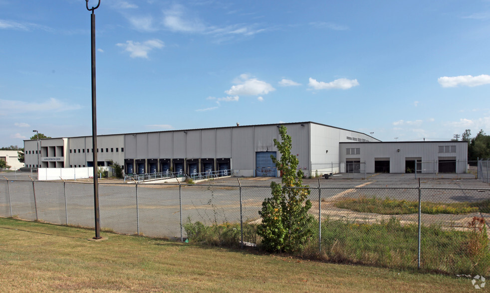 4300 Stockton Dr, North Little Rock, AR for lease - Building Photo - Image 1 of 9