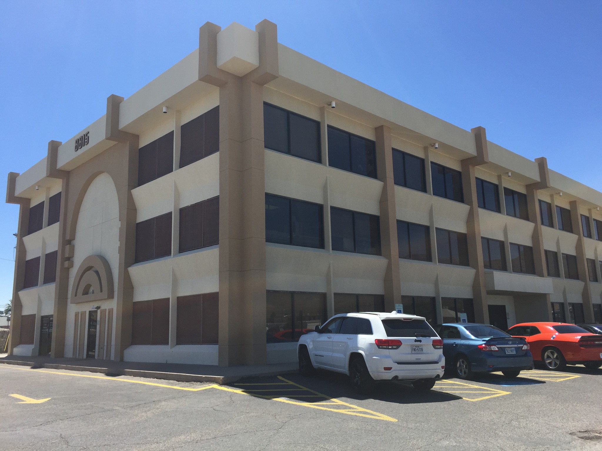 8815 Dyer St, El Paso, TX for sale Building Photo- Image 1 of 1