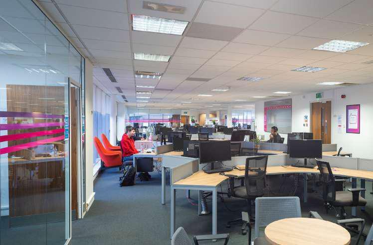 21 Tyndrum St, Glasgow for sale - Building Photo - Image 2 of 8