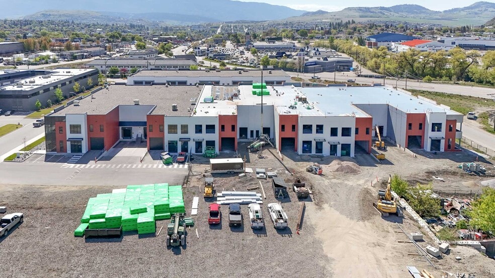 4605 34 St, Vernon, BC for lease - Building Photo - Image 2 of 11