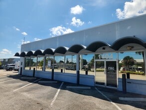 1400 10th St, West Palm Beach, FL for lease Building Photo- Image 1 of 7