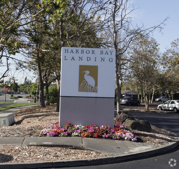 867-891 Island Dr, Alameda, CA à louer - Photo du bâtiment - Image 1 de 19