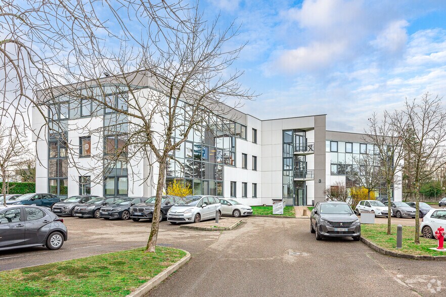 Bureau dans Écully à louer - Photo principale - Image 1 de 8