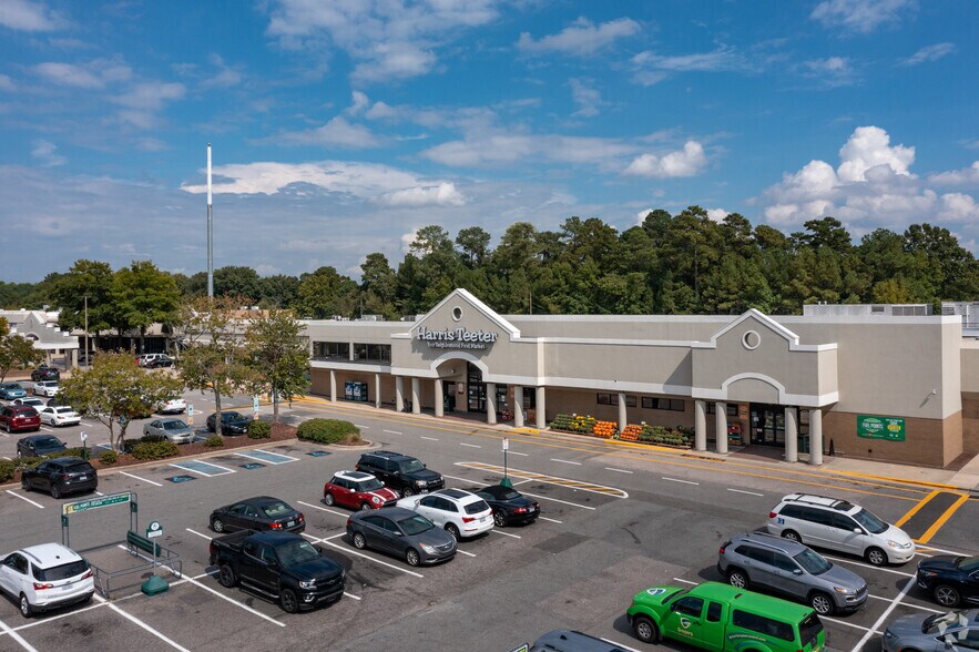 7330-7550 Creedmoor Rd, Raleigh, NC à louer - Photo du bâtiment - Image 2 de 13