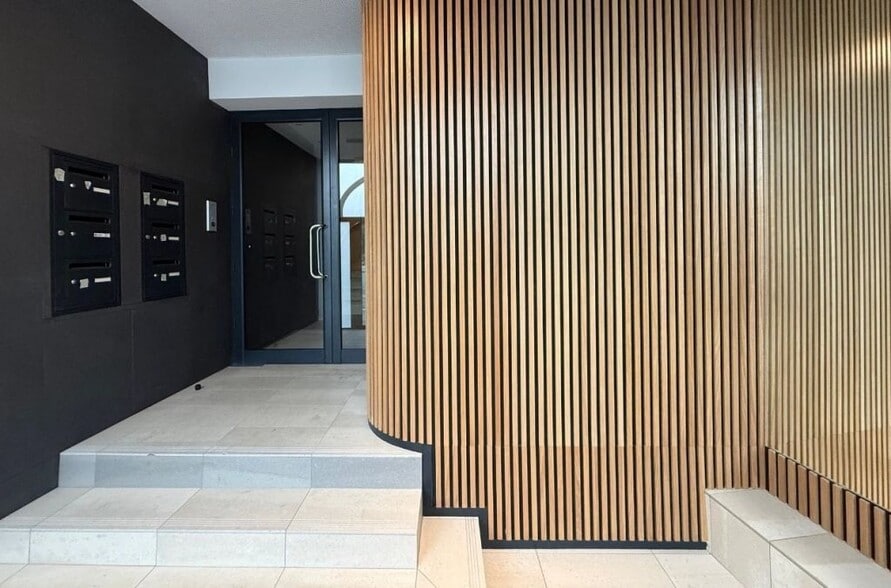 31 Place De La Madeleine, Paris for lease - Lobby - Image 2 of 6