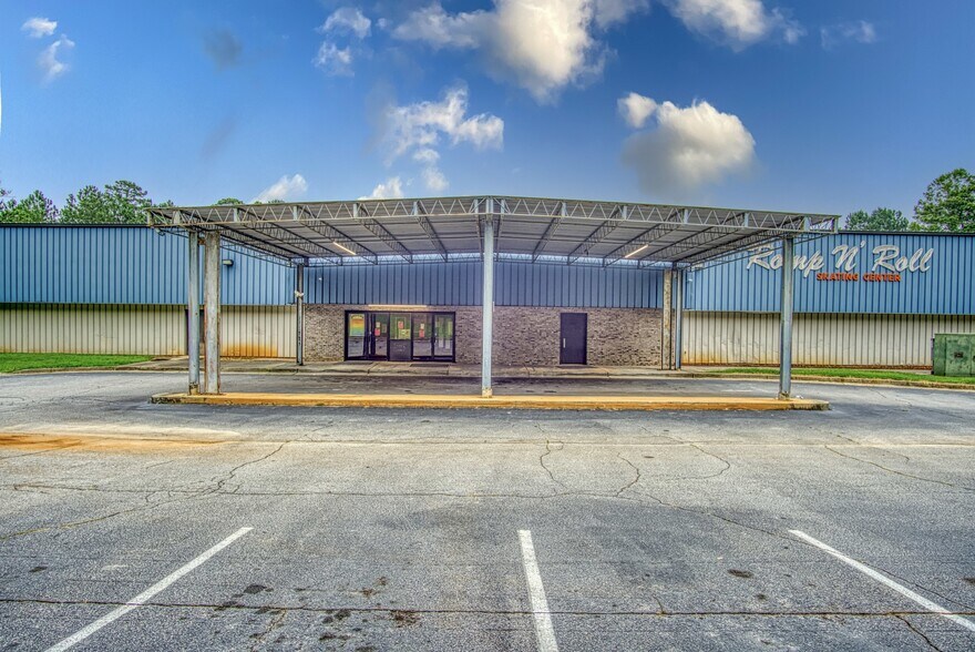 3174 Salem Rd SE, Conyers, GA à vendre - Photo du bâtiment - Image 1 de 36