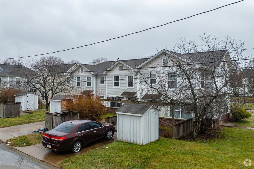 282 Saint Clair Ave, Clairton, PA à vendre - Photo du bâtiment - Image 3 de 4