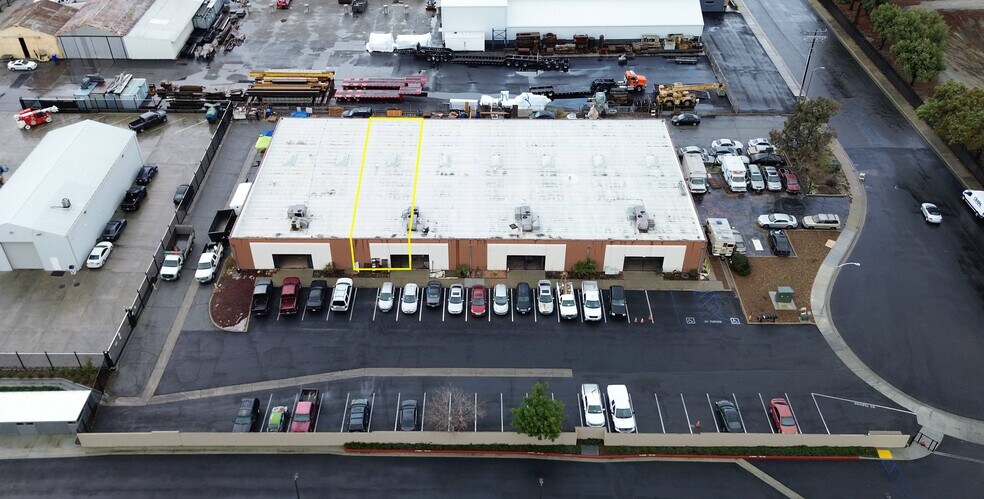 10660 Silicon Ave, Montclair, CA à louer - Photo du bâtiment - Image 1 de 6