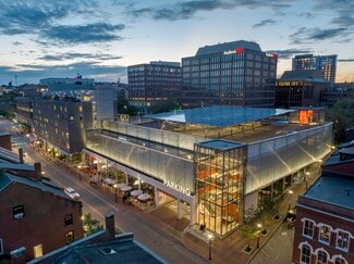 Plus de détails pour 425 Fore St, Portland, ME - Commerce de détail à louer