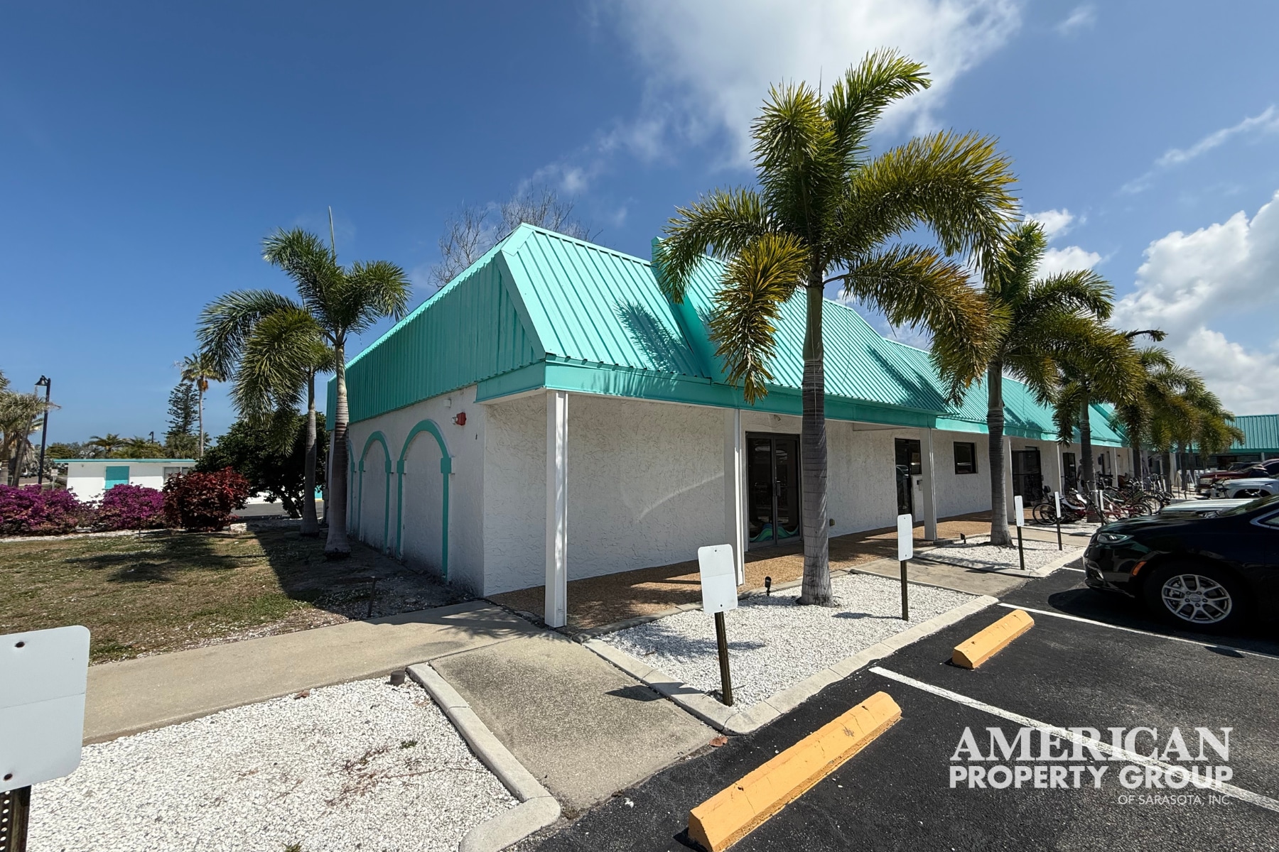 5610 Gulf of Mexico Dr, Longboat Key, FL for sale Interior Photo- Image 1 of 16