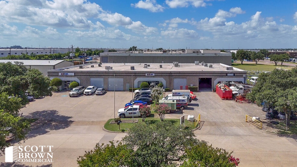 10810 Alder Cir, Dallas, TX for lease - Building Photo - Image 2 of 17