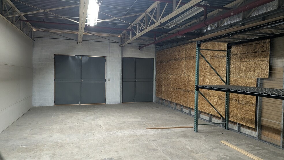 1200 Corporate Blvd, Lancaster, PA for lease - Building Photo - Image 2 of 3