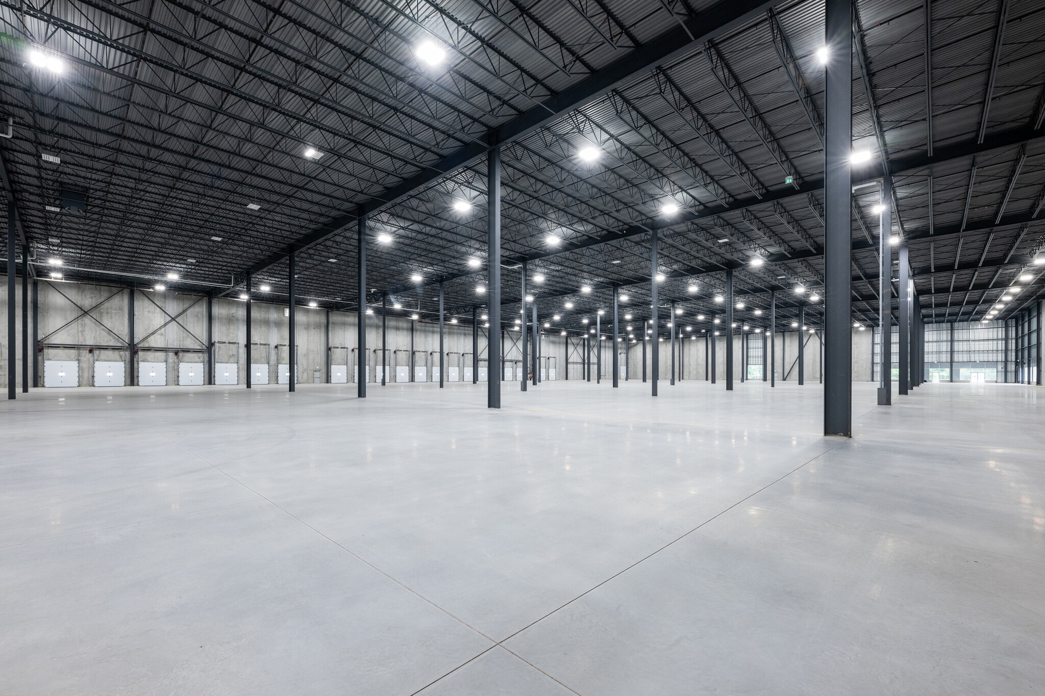 625 Bronte Rd, Oakville, ON for lease Interior Photo- Image 1 of 2