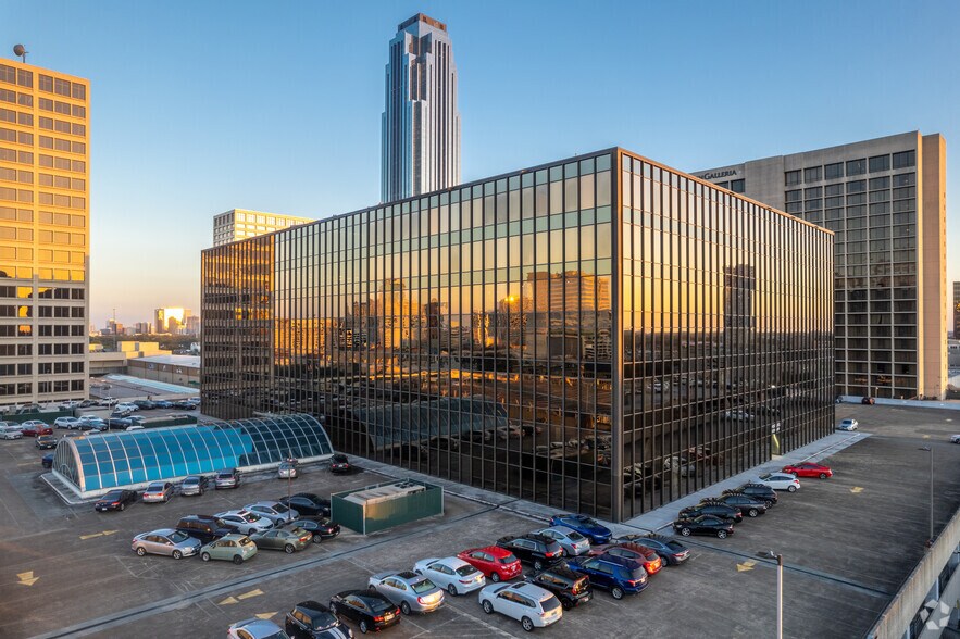 5065-5075 Westheimer Rd, Houston, TX à louer - Photo du bâtiment - Image 2 de 26