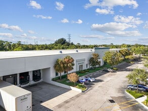 2000 Tall Pines Dr, Largo, FL for lease Building Photo- Image 1 of 2
