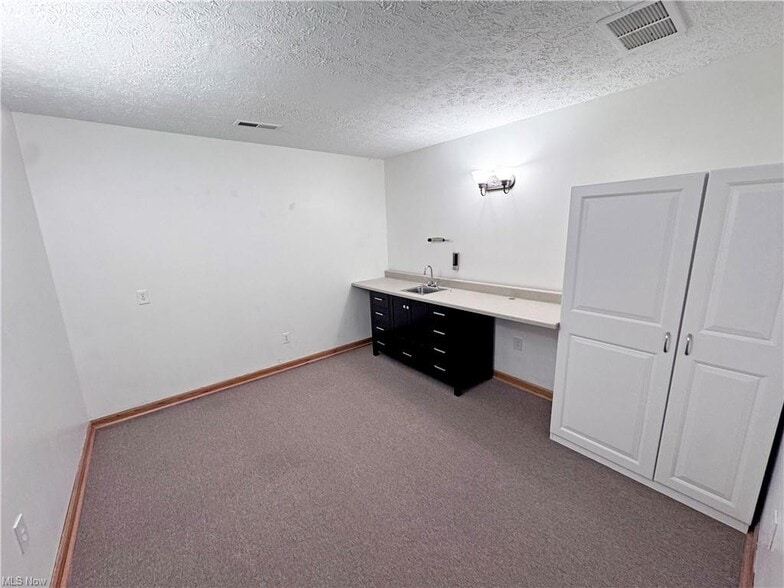 1680 Cooper Foster Park Rd, Lorain, OH for lease - Building Photo - Image 2 of 14