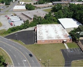 2401 Schirra Pl, High Point, NC for lease Interior Photo- Image 1 of 3