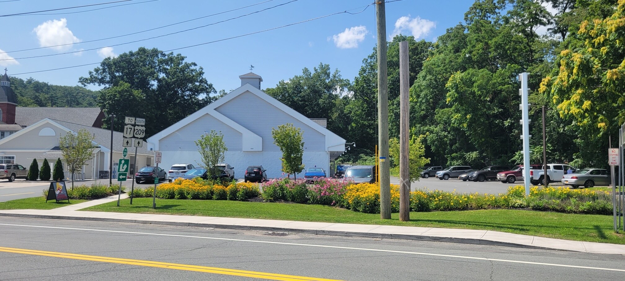 187 Route 209, Wurtsboro, NY à louer Photo du bâtiment- Image 1 de 26