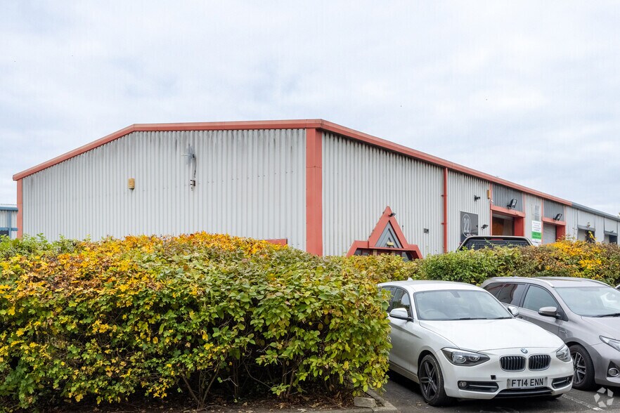 Sinfin Ln, Derby à louer - Photo du bâtiment - Image 3 de 3