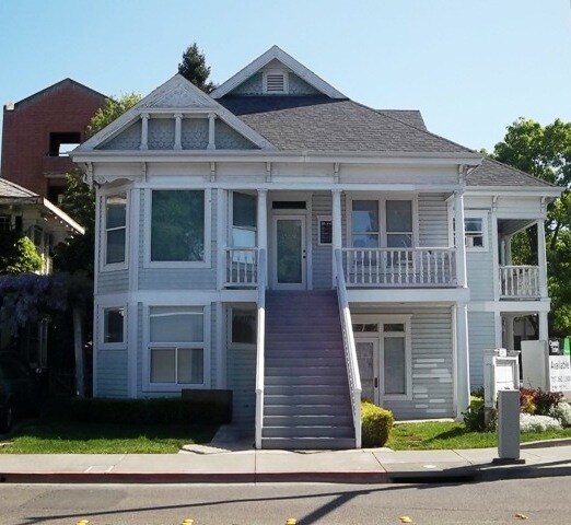 509 7th St, Santa Rosa, CA à louer - Photo du bâtiment - Image 3 de 13