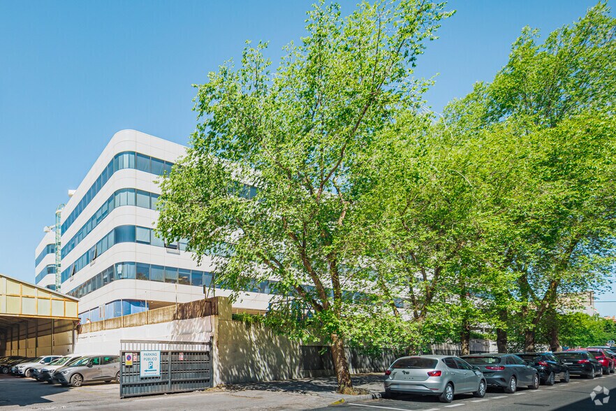 Calle Albasanz, 16, Madrid, Madrid for lease - Building Photo - Image 3 of 10