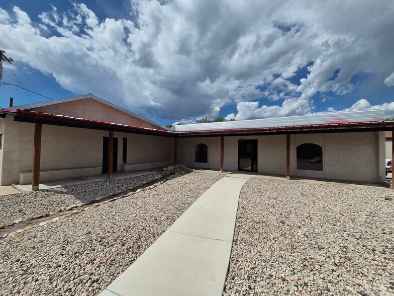 1008 N 19th St, Colorado Springs, CO for lease - Primary Photo - Image 1 of 11