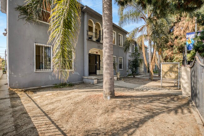 Plus de détails pour 844 W Martin Luther King Jr Blvd, Los Angeles, CA - Multi-résidentiel à vendre