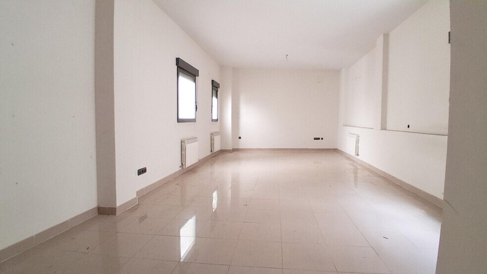 Office in Béjar, Salamanca for sale - Building Photo - Image 2 of 15