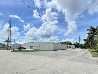 Plus de détails pour 10980 Enterprise Ave, Bonita Springs, FL - Industriel à vendre