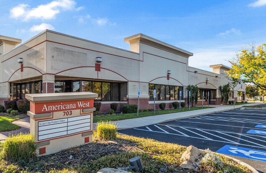 703 S Americana Blvd, Boise, ID à vendre - Photo du bâtiment - Image 2 de 9
