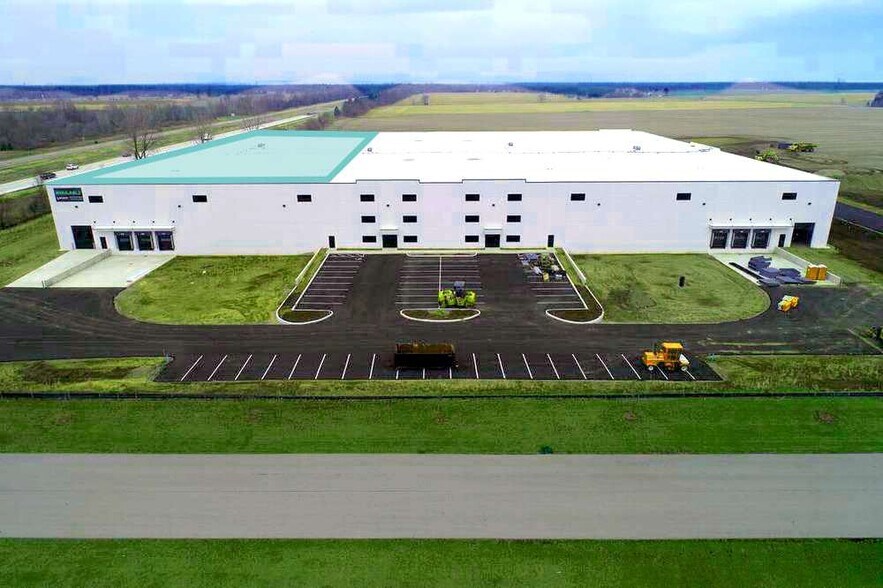 5565 Dylan Dr, South Bend, IN à vendre - Photo du bâtiment - Image 1 de 1