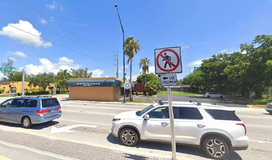 1010 NW 5th Ave, Fort Lauderdale, FL à vendre - Photo du bâtiment - Image 3 de 8