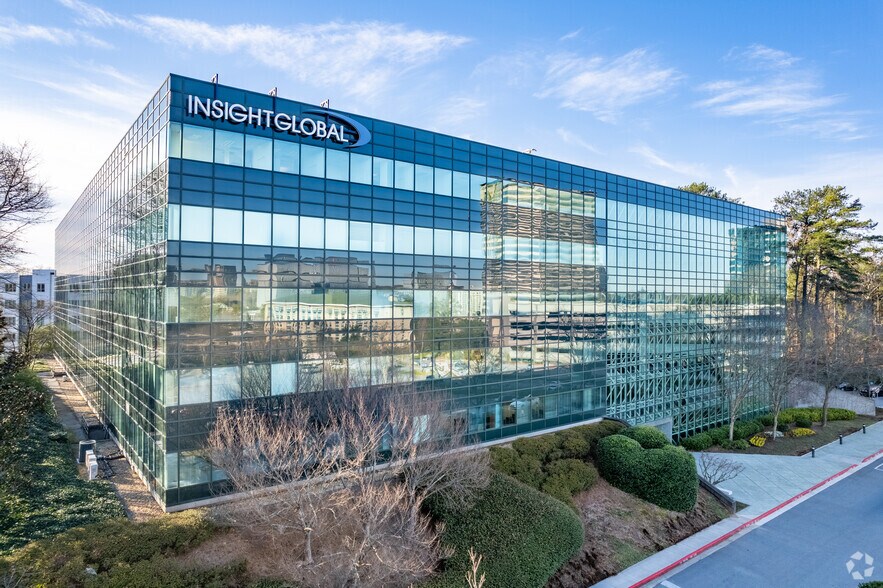 4170 Ashford Dunwoody Rd NE, Atlanta, GA for lease - Building Photo - Image 2 of 10