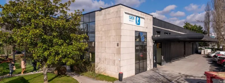 Industrial in Palaiseau for lease - Building Photo - Image 1 of 4