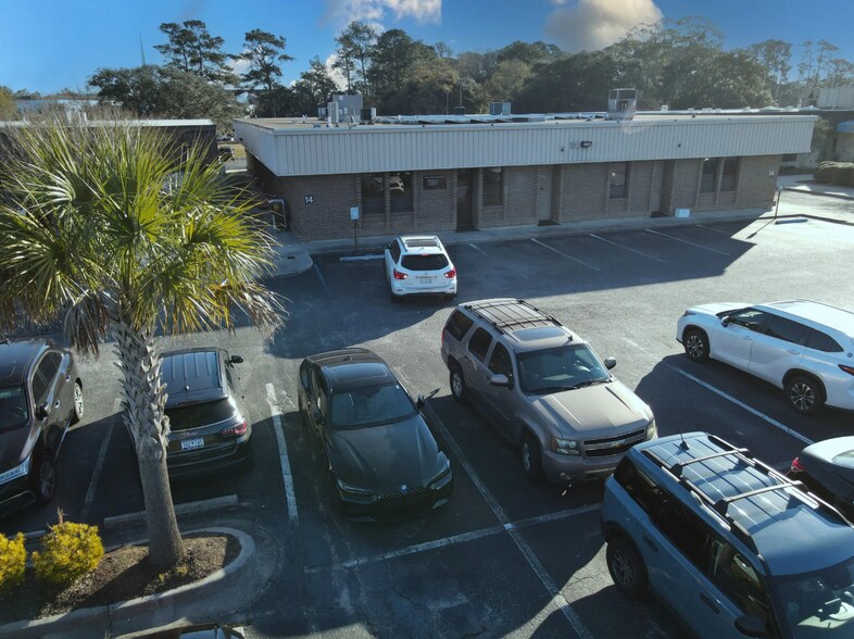 14 Farmfield Ave, Charleston, SC à vendre - Photo du bâtiment - Image 3 de 10