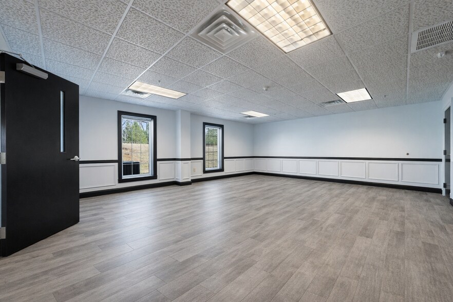 303 Fairview Ln, Clarksville, TN à louer - Photo du bâtiment - Image 2 de 3