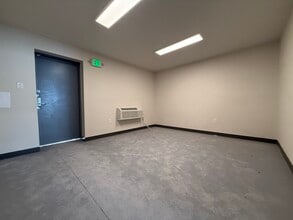 4133 W Farm Rd, West Jordan, UT for lease Interior Photo- Image 2 of 5