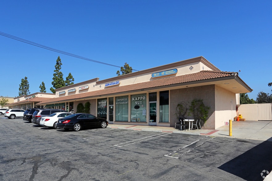 20060 Santa Ana Ave, Costa Mesa, CA for lease - Building Photo - Image 2 of 7