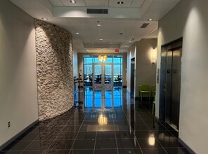 244 S Gateway Pl, Jenks, OK for lease Interior Photo- Image 2 of 14