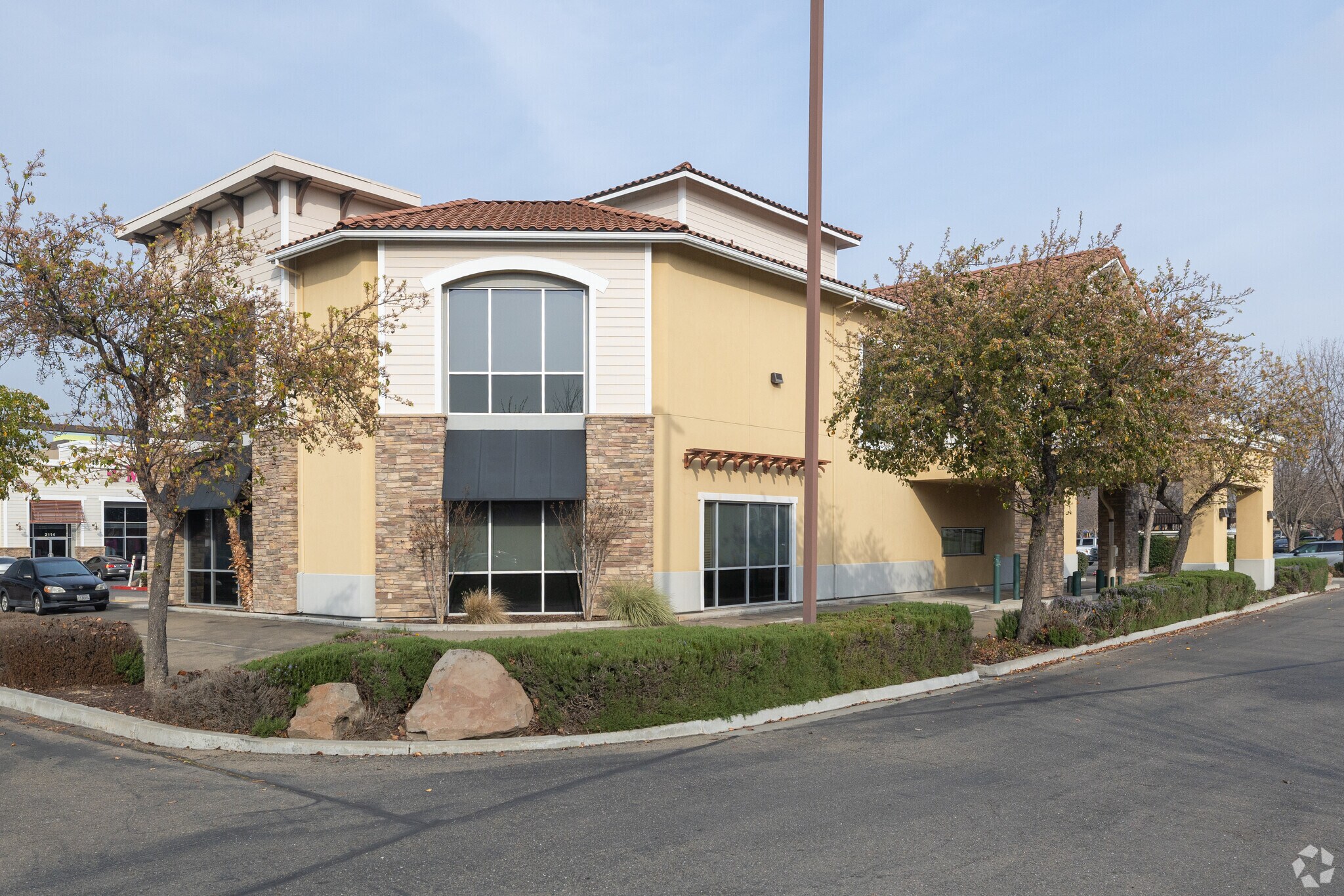 2140 W Grant Line Rd, Tracy, CA for lease Primary Photo- Image 1 of 57