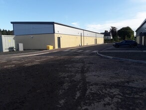 West Way, Dunfermline à louer Photo du bâtiment- Image 2 de 2