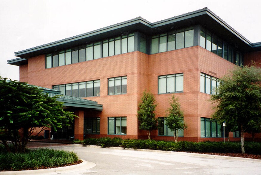 7251 University Blvd, Winter Park, FL à louer - Photo du bâtiment - Image 2 de 4