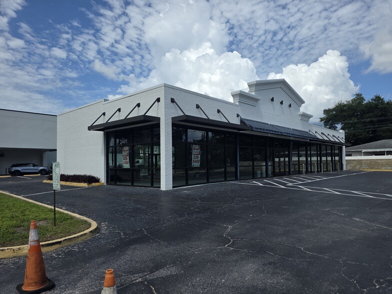 2401 Dr Martin Luther King Jr St N, Saint Petersburg, FL for lease - Building Photo - Image 1 of 6