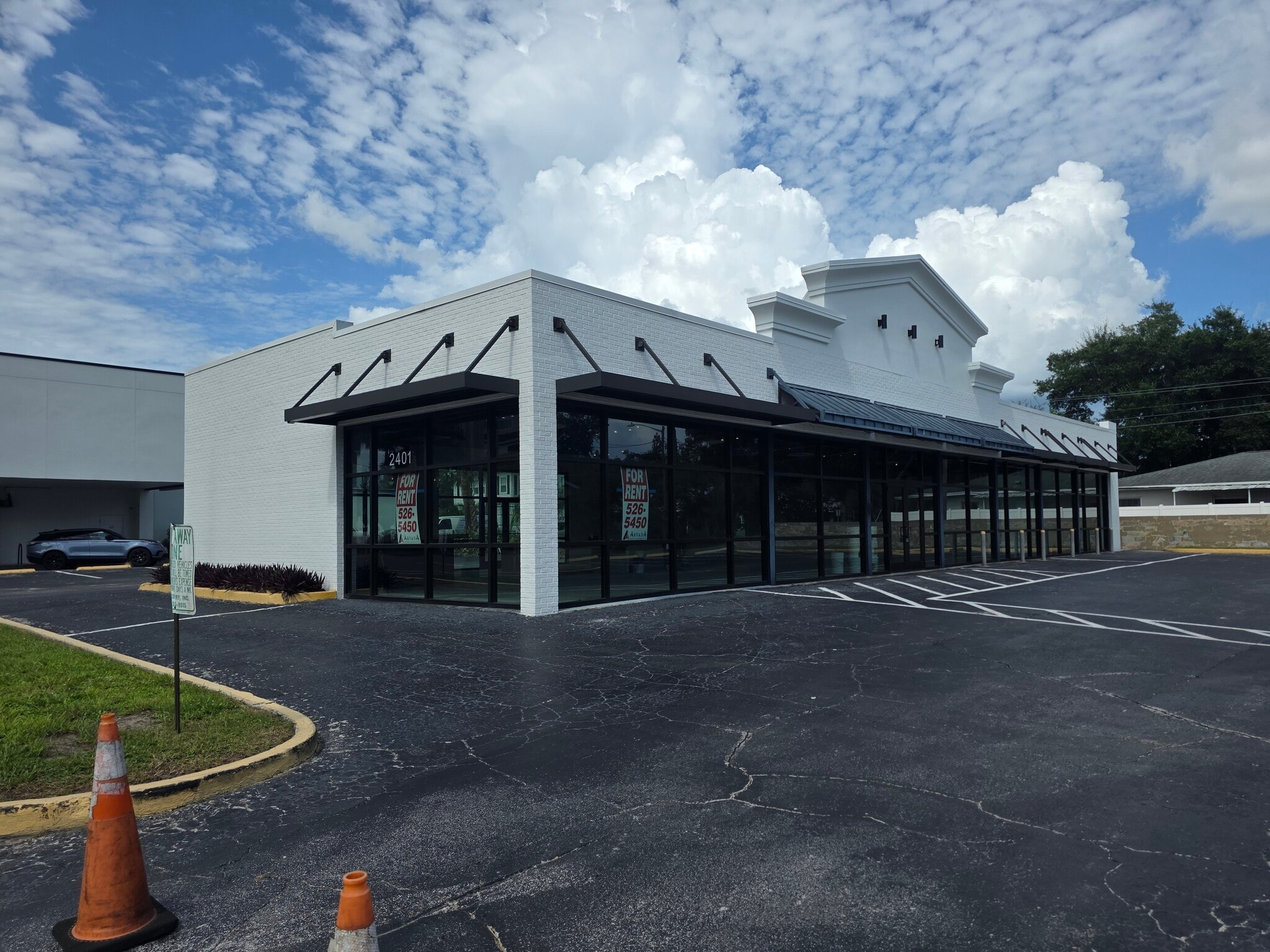 2401 Dr Martin Luther King Jr St N, Saint Petersburg, FL for lease Building Photo- Image 1 of 7
