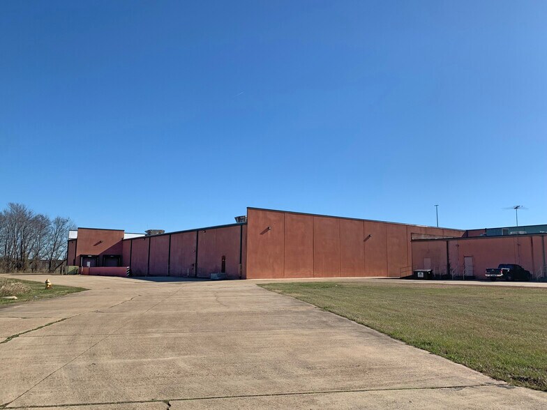 3161 E Texas St, Bossier City, LA à louer - Photo du bâtiment - Image 2 de 4